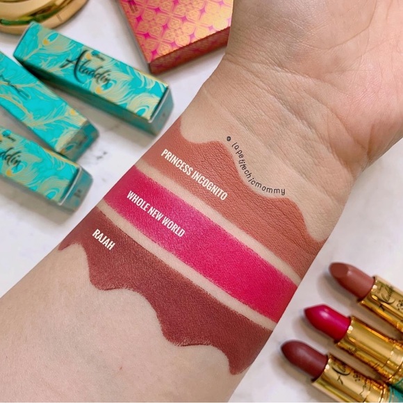 🧞‍♂️LE🧞‍♂️MAC Aladdin Collection Matte Lipstick- Princess Incognito - Picture 2 of 16